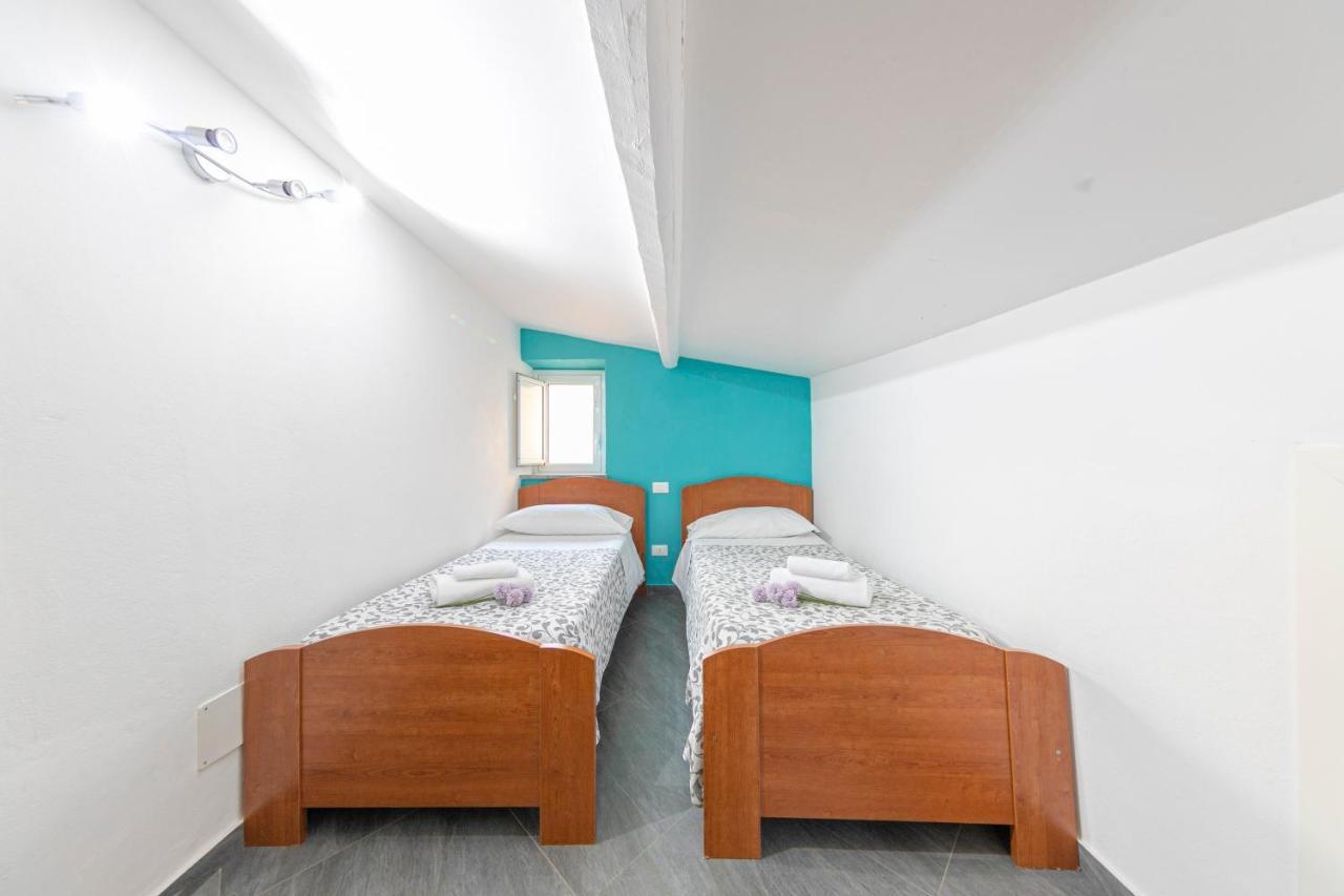تْشيفالو Kefa Holiday - Alle Torri Apartments المظهر الخارجي الصورة